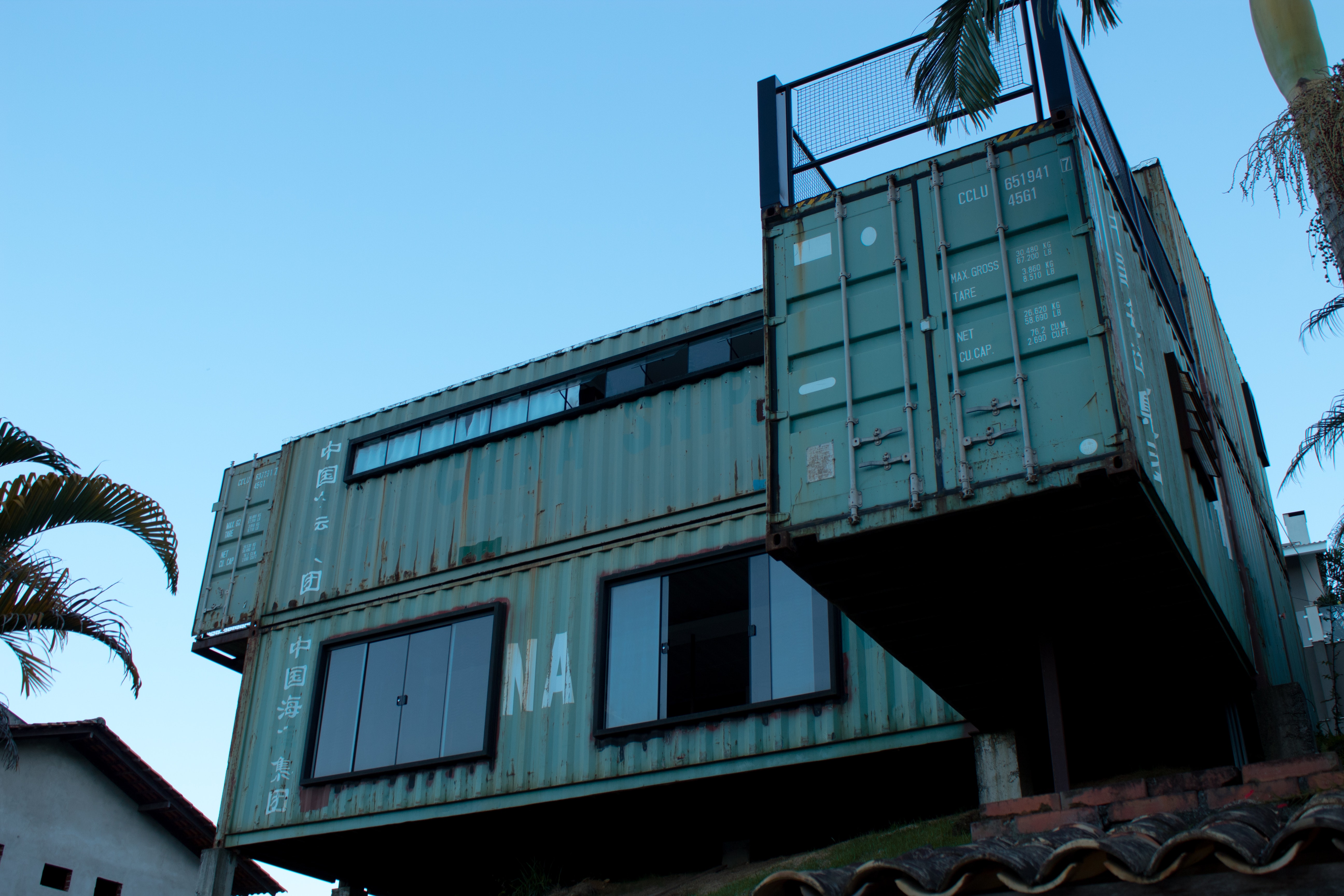 Container Housing with big windows 